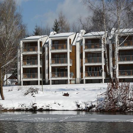 Apartamenty Wislany Brzeg Устрон Екстериор снимка