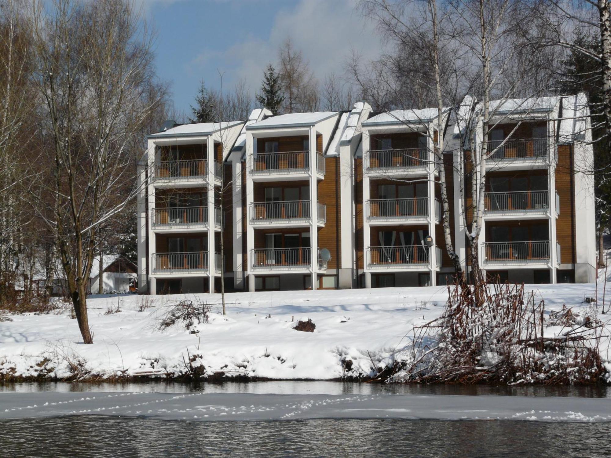 Apartamenty Wislany Brzeg Устрон Екстериор снимка