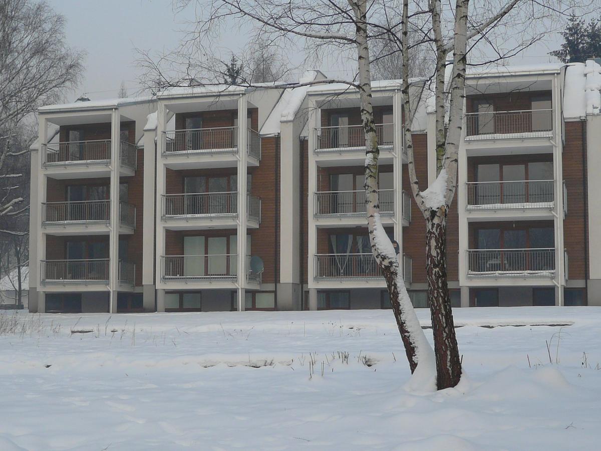 Apartamenty Wislany Brzeg Устрон Екстериор снимка