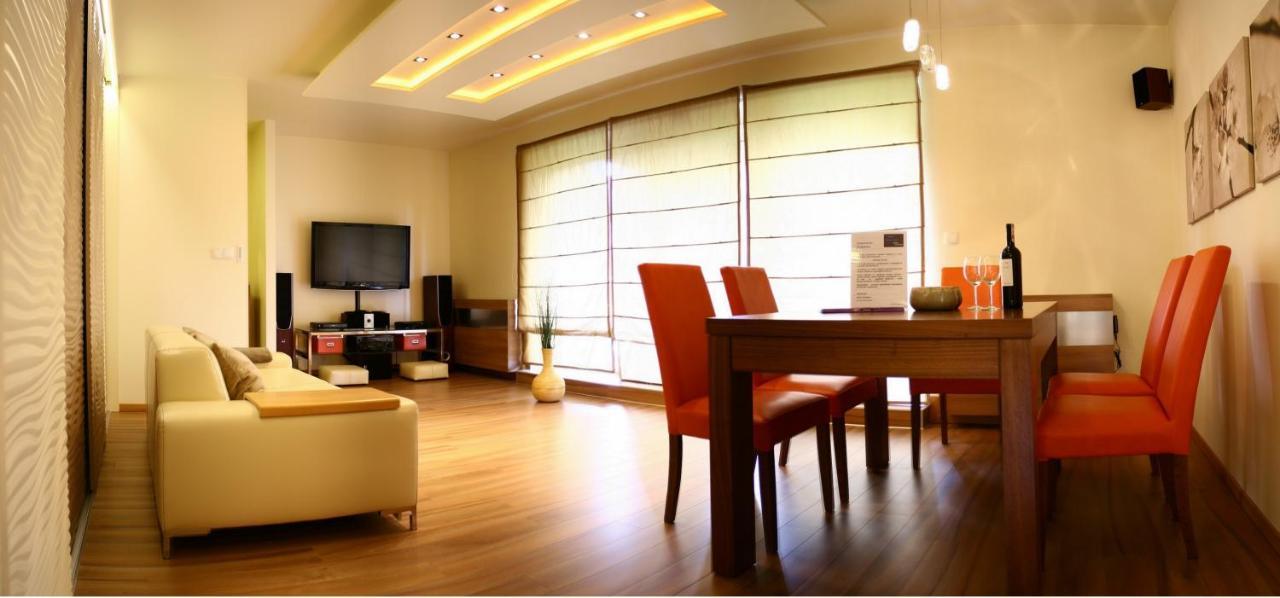 Apartamenty Wislany Brzeg Устрон Екстериор снимка
